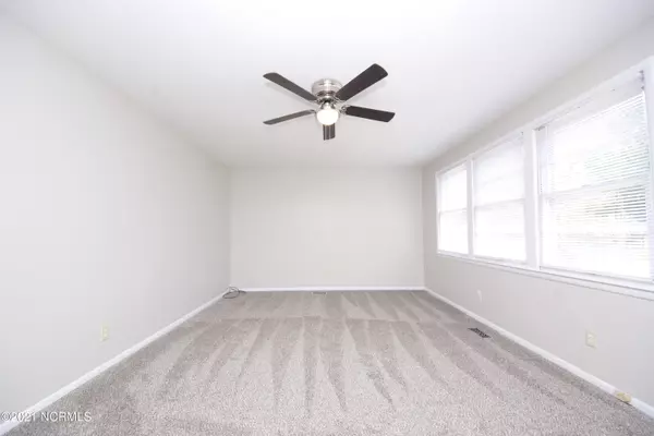 Jacksonville, NC 28540,415 Cheyenne RD