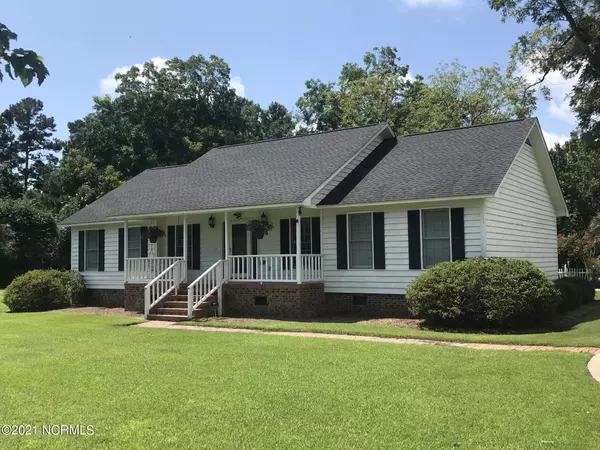 155 Summer LN, Whiteville, NC 28472