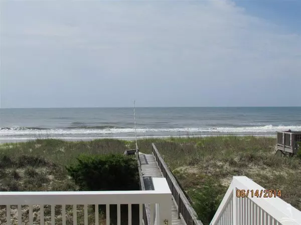 Holden Beach, NC 28462,1033 Ocean Boulevard W