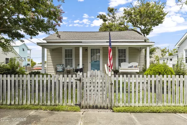 708 Fisher ST, Morehead City, NC 28557