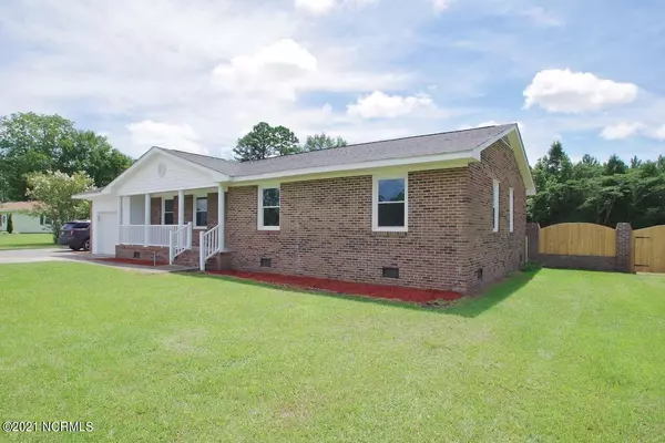 Pollocksville, NC 28573,671 Lees Chapel RD