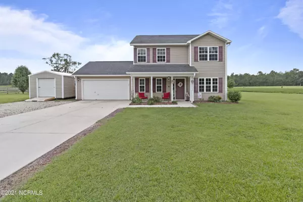 105 Hall Effect LN, Maple Hill, NC 28454