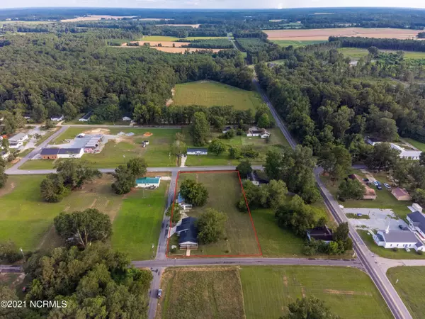 Roseboro, NC 28382,1 E Lee ST