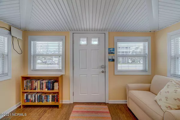 Kure Beach, NC 28449,407 K AVE