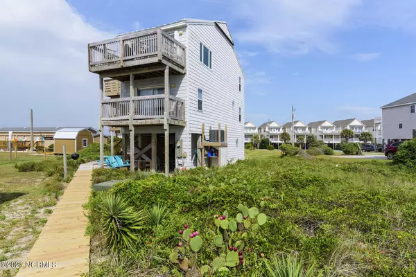 Surf City, NC 28445,804 N Topsail DR #G