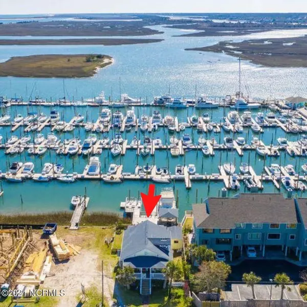 422 Causeway DR, Wrightsville Beach, NC 28480