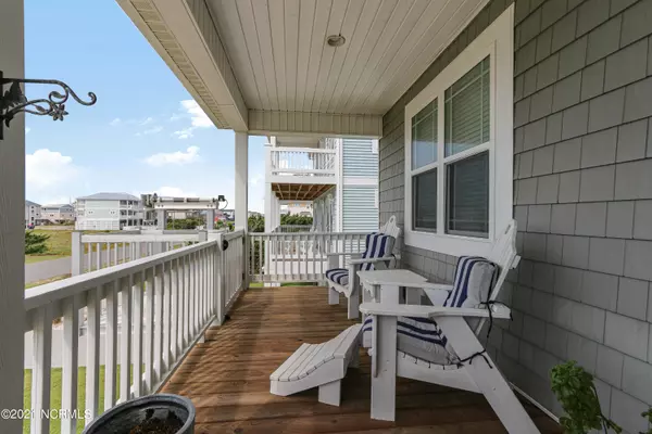 Oak Island, NC 28465,504 W Dolphin DR