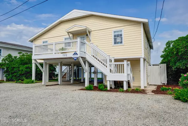 Topsail Beach, NC 28445,1312 Carolina Boulevard