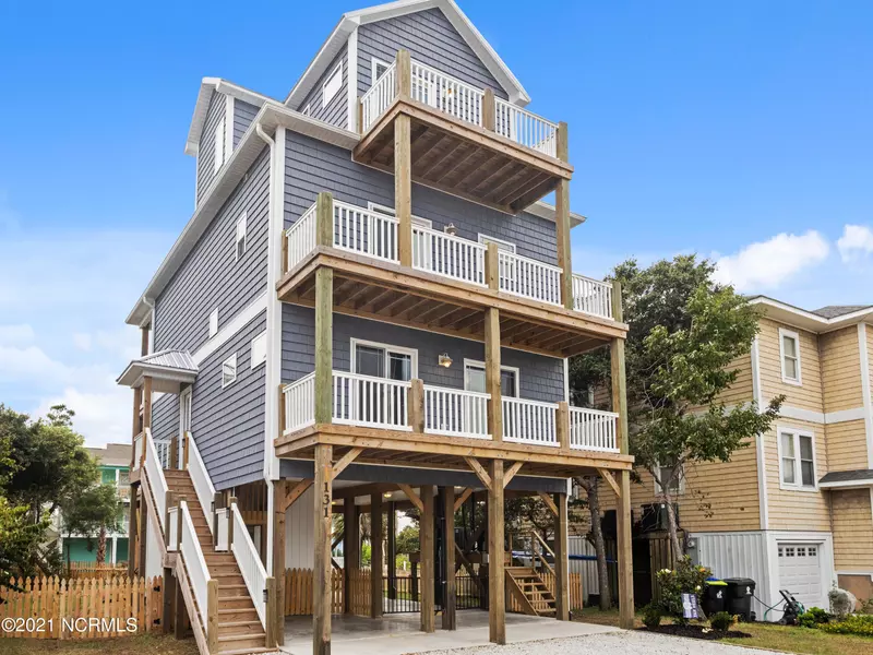 131 Atkinson RD, Surf City, NC 28445