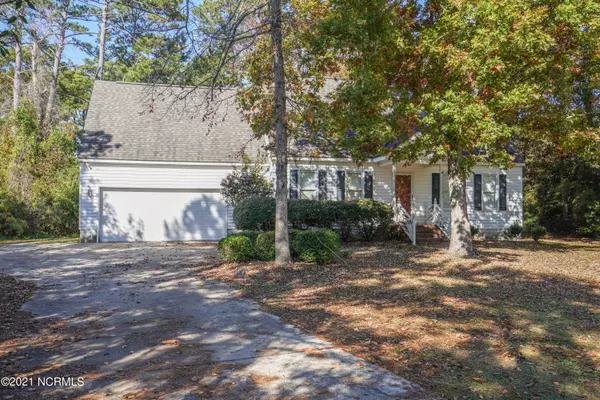 Morehead City, NC 28557,705 Wagon CIR