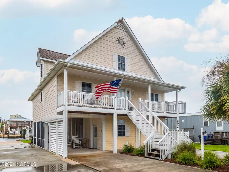 6056 6th ST, Surf City, NC 28445