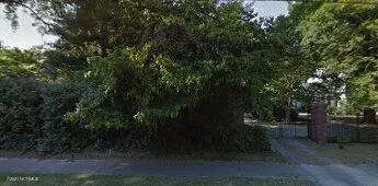 2005 E 5th ST, Greenville, NC 27858