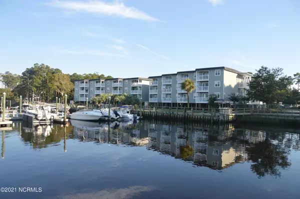 5400 E Yacht Drive #Apt C5, Oak Island, NC 28465