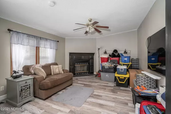 Lucama, NC 27851,7128 Oscar LOOP