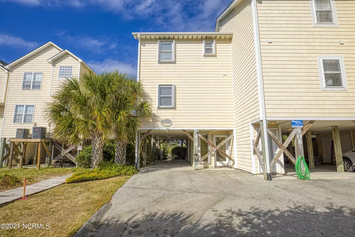 Surf City, NC 28445,828 N New River Drive #108