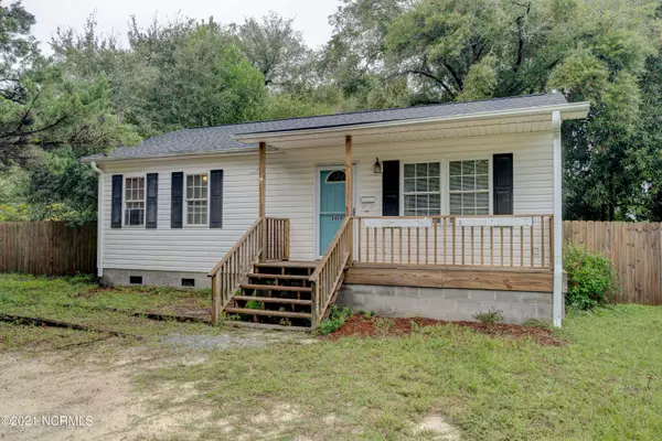 2424 Louisiana Street, Wilmington, NC 28401