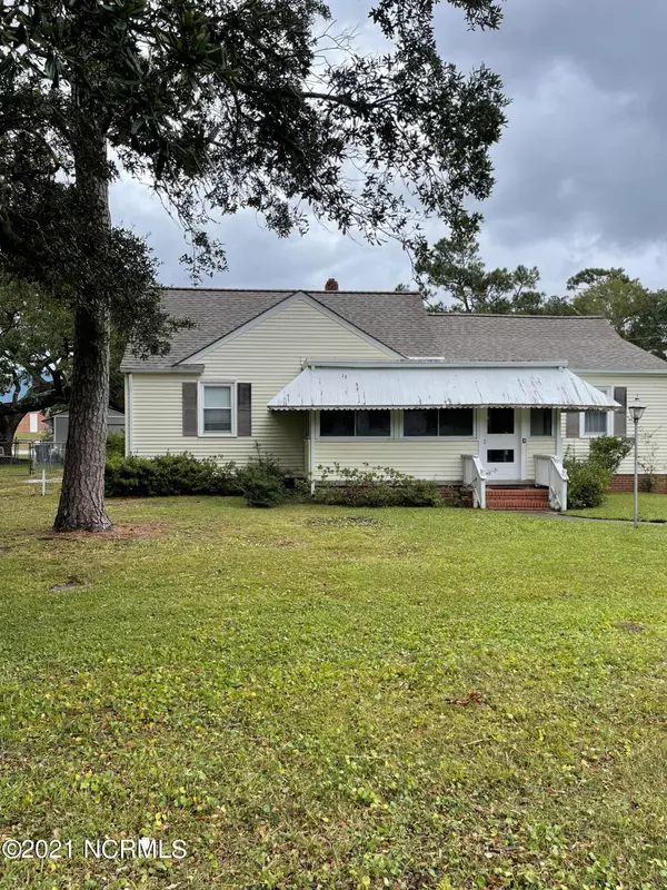 110 Noyes AVE, Morehead City, NC 28557