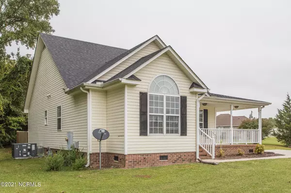 Stantonsburg, NC 27883,301 Derek LN