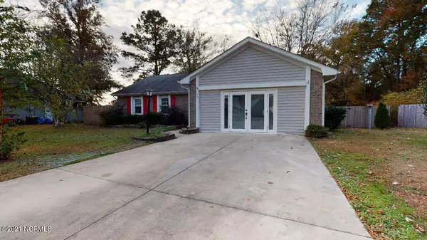 Jacksonville, NC 28540,108 Stone Point LN