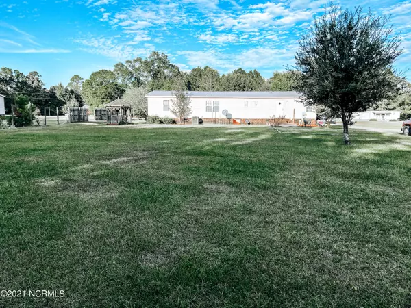 Teachey, NC 28464,508 Chicken Neck RD