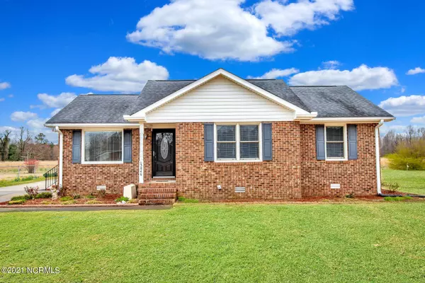 Ayden, NC 28513,3846 Robin Road