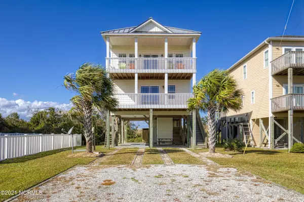 3279 Island Drive, North Topsail Beach, NC 28460