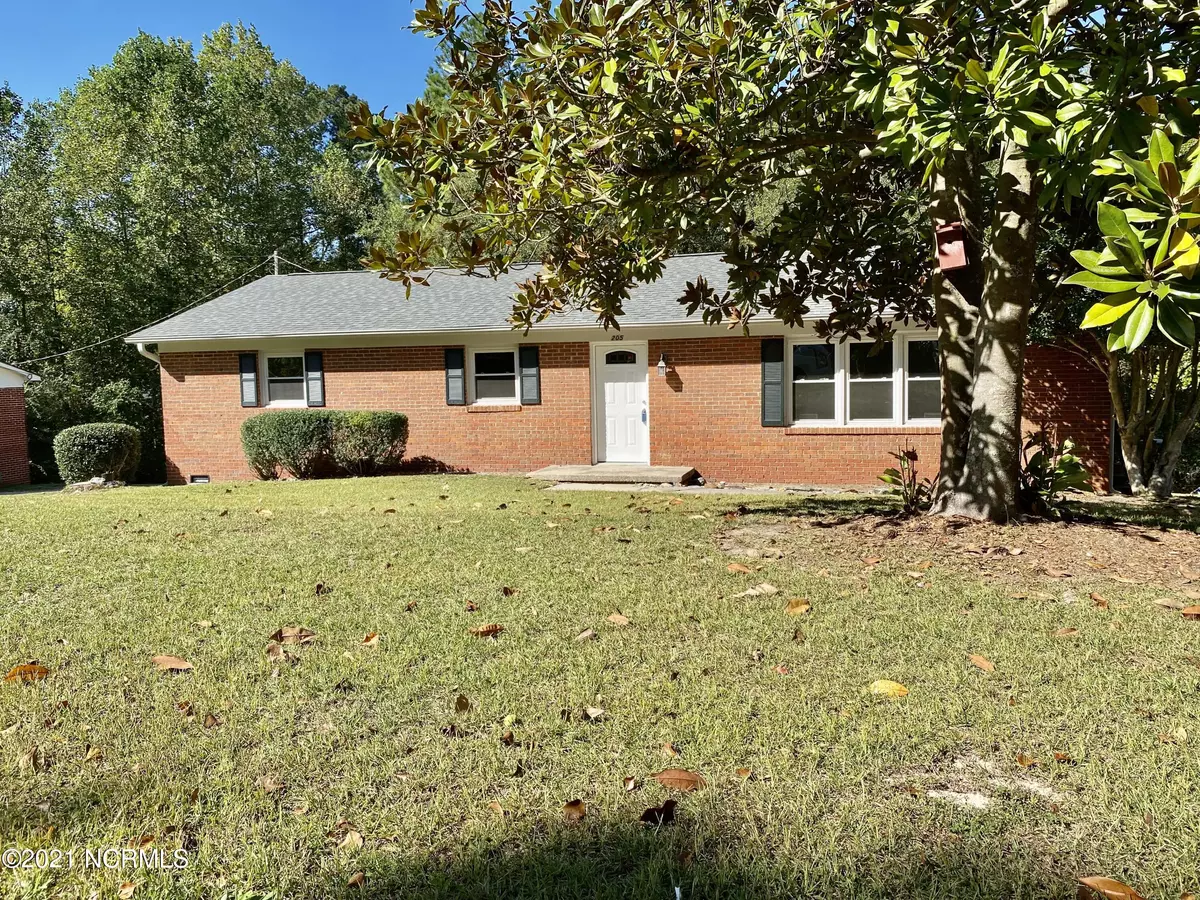 Hamlet, NC 28345,205 Shaw RD