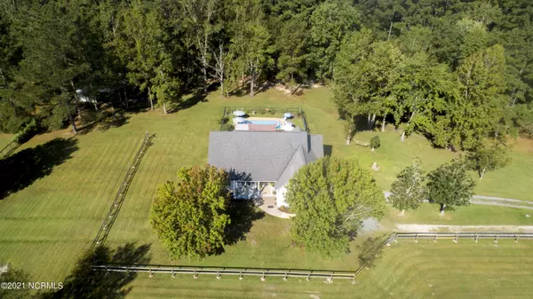 237 Foxwood DR, Rocky Point, NC 28457