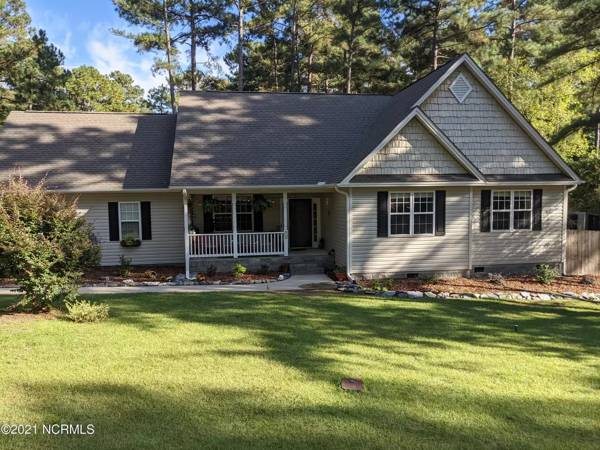 Southern Pines, NC 28387,105 Cliff CT