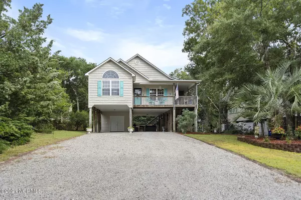 108 SE 22nd Street, Oak Island, NC 28465