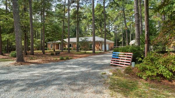 258 Mckenzie LN,  Aberdeen,  NC 28315