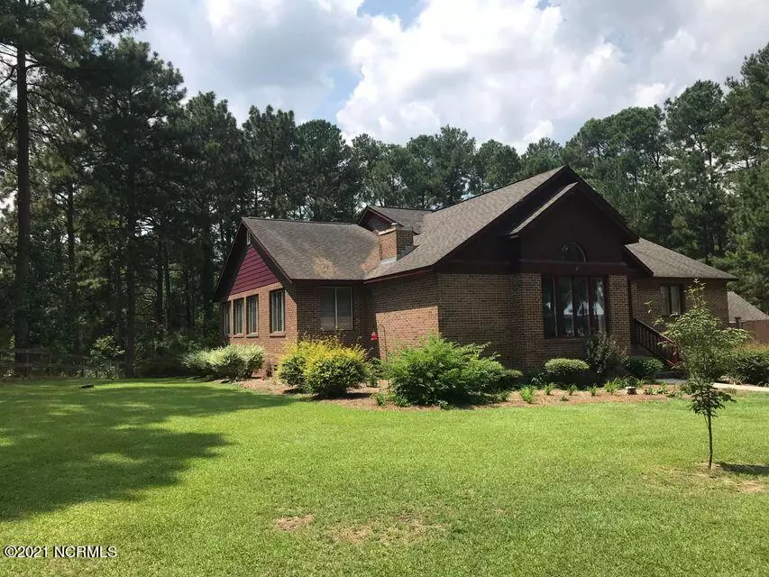 Southern Pines, NC 28387,245 Horseshoe Drive