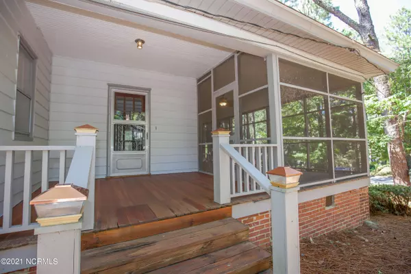 Southern Pines, NC 28387,145 S Ridge ST