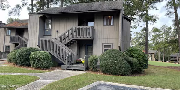 5 Pine Tree RD #119, Pinehurst, NC 28374