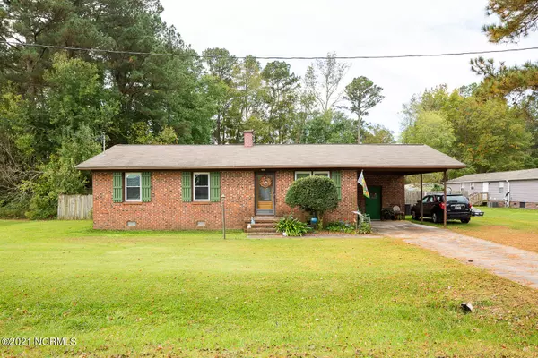 141 W Pine Forest RD, Mount Olive, NC 28365