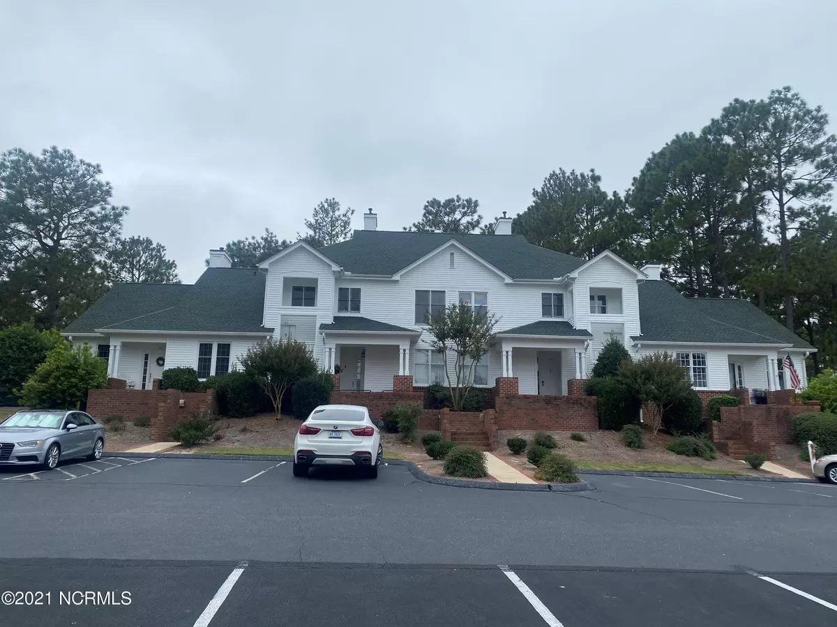 Southern Pines, NC 28387,26 N. Knoll RD