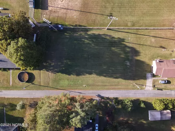 Hamilton, NC 27840,104 E Taylor ST