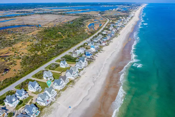 North Topsail Beach, NC 28460,4338 Island DR