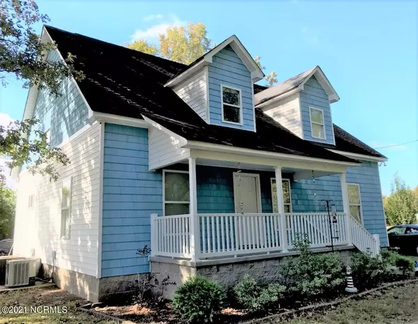 2040 Bear Hole RD, Vanceboro, NC 28586