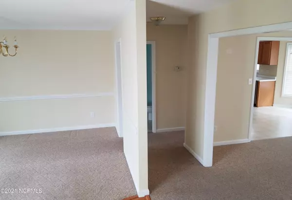 Jacksonville, NC 28540,408 Iverleigh LN