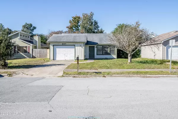 2047 Foxhorn RD, Jacksonville, NC 28546