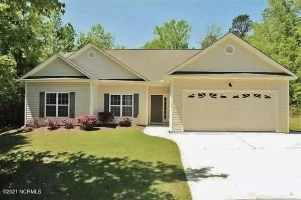 100 Spring Leaf LN, Jacksonville, NC 28540