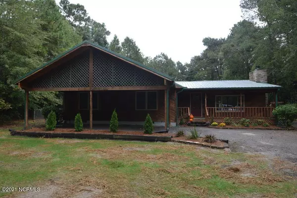 725 Highway 172, Hubert, NC 28539