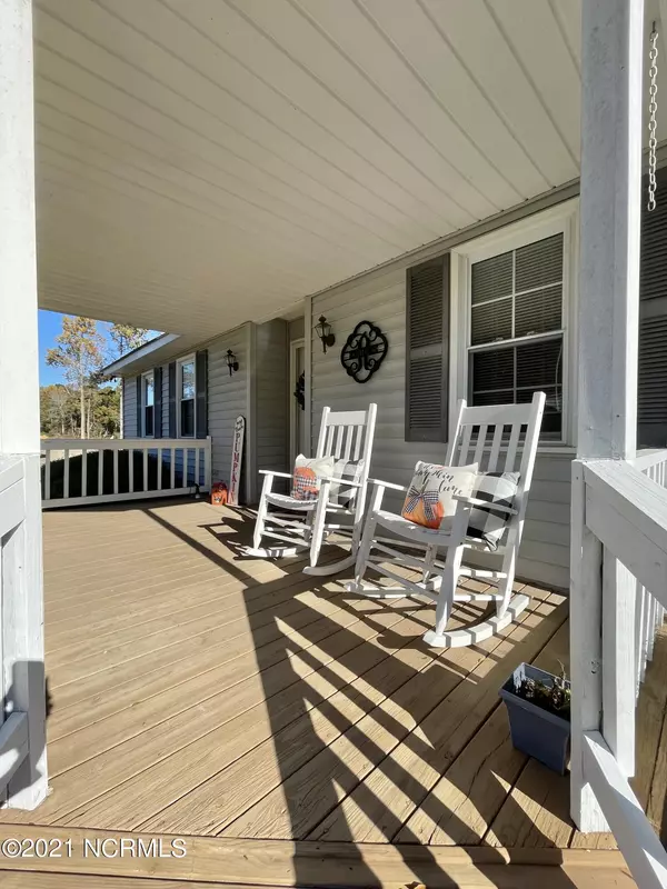 Lake Waccamaw, NC 28450,320 White Pine Road