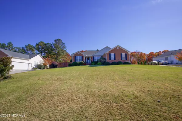 Whispering Pines, NC 28327,340 Queens Cove WAY