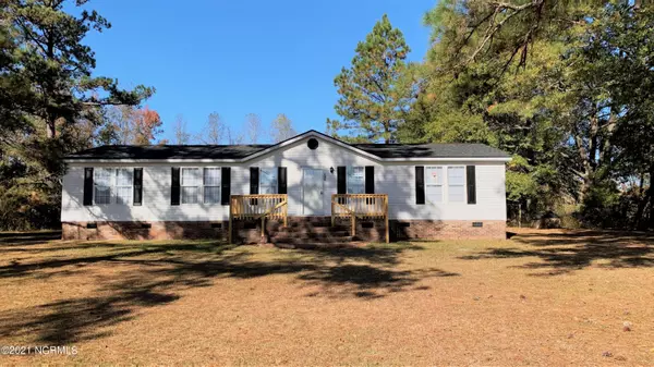 688 Georgia Pacific Road, Whiteville, NC 28472