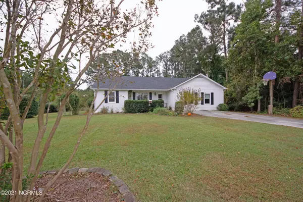 129 Silver Creek DR, Swansboro, NC 28584