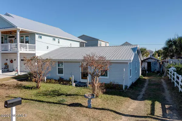 333 S Fourth Avenue, Kure Beach, NC 28449