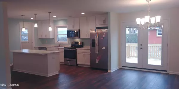 Pollocksville, NC 28573,210 Foy ST