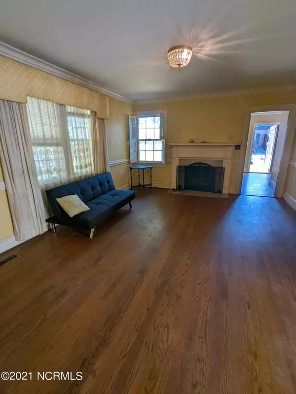 Pinetops, NC 27864,102 S 7th ST